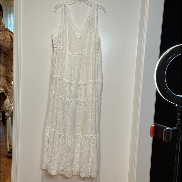 Johnny was Etheral white dress eyelet and silk and cotton and slip - Picture 9 of 16
